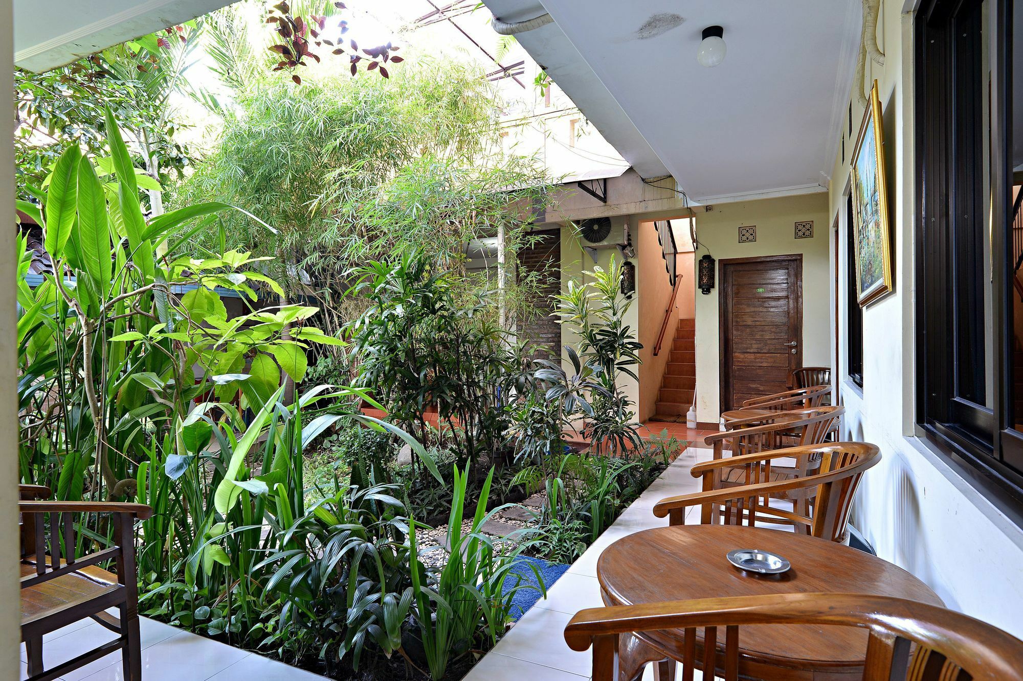 Zen Rooms Sabana Urip Sumoharjo Yogyakarta Ngoại thất bức ảnh
